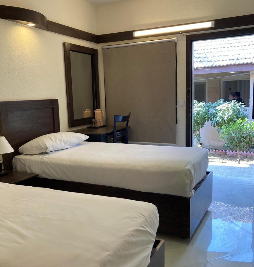 Airport Hotel Carachi Exterior foto