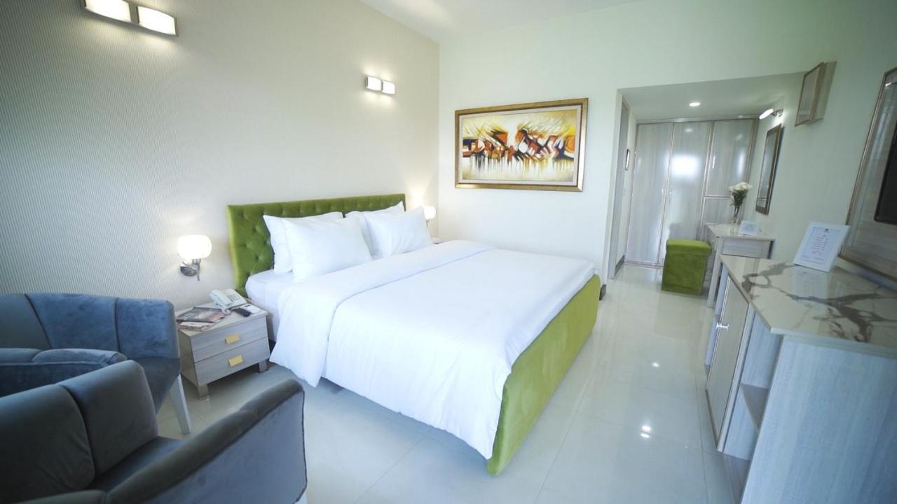 Airport Hotel Carachi Exterior foto