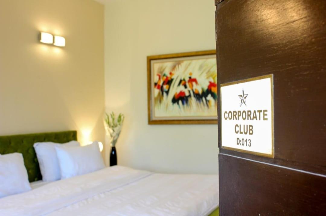Airport Hotel Carachi Exterior foto